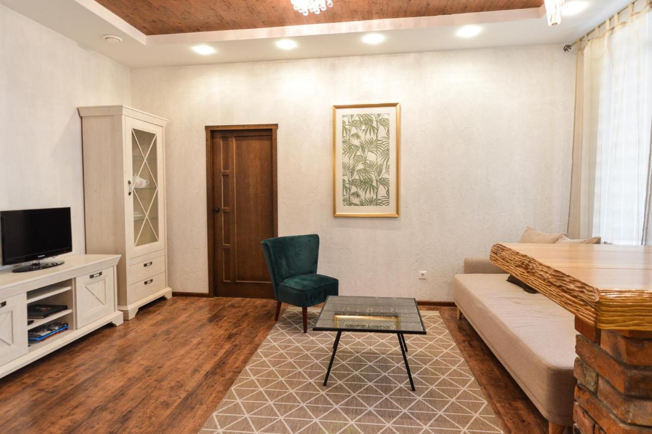 Courtyard Gallery Apartment With Free Parking Kaunas Exterior foto