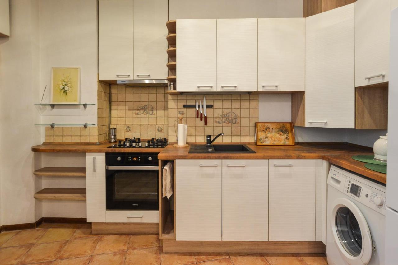 Courtyard Gallery Apartment With Free Parking Kaunas Exterior foto