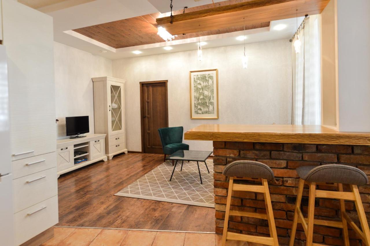 Courtyard Gallery Apartment With Free Parking Kaunas Exterior foto